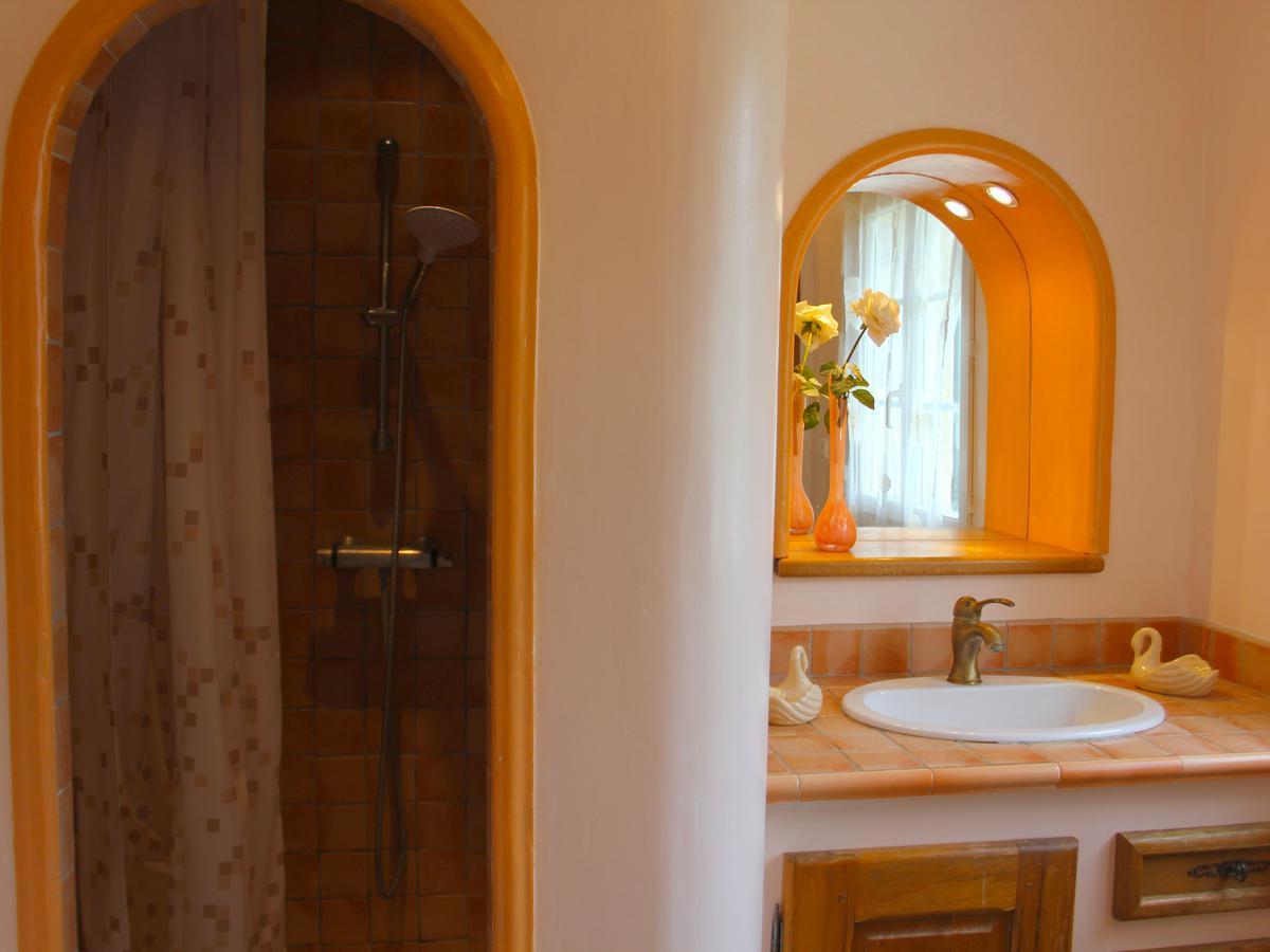 Peaceful Villa In Saint Paul De Vence With Pool Eksteriør bilde